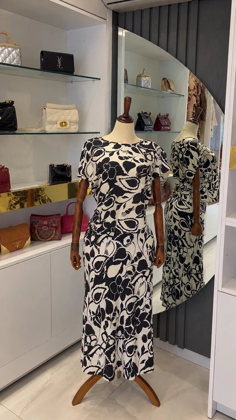Ensemble top et jupe longue floral noir et blanc