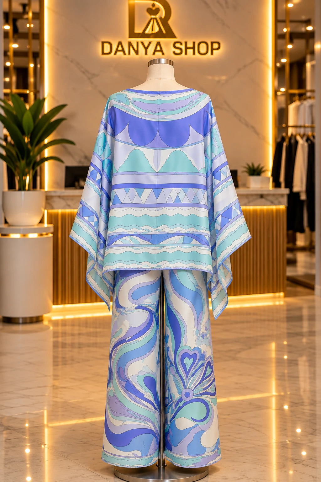 Ensemble poncho et pantalon large lilas – dos