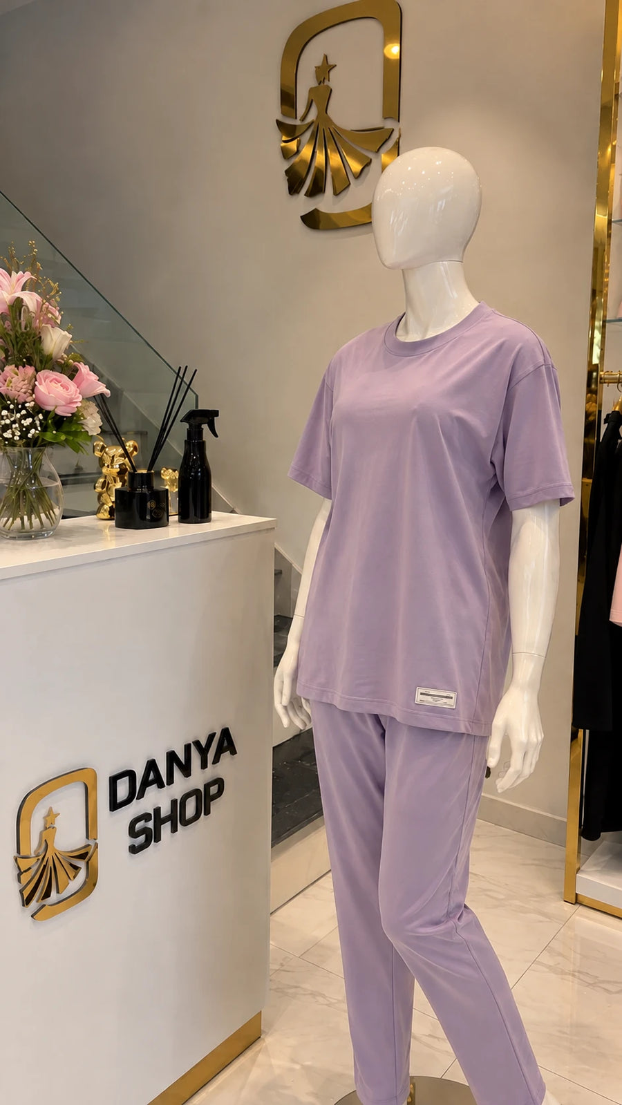 The Giving Movement – ensemble t-shirt et pantalon lilas